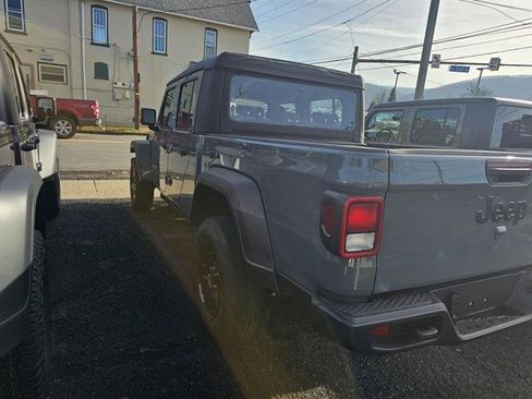 New 2026 Jeep Gladiator Sport image 6