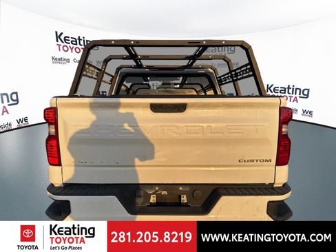 Used 2023 Chevrolet Silverado 1500 Custom image 6