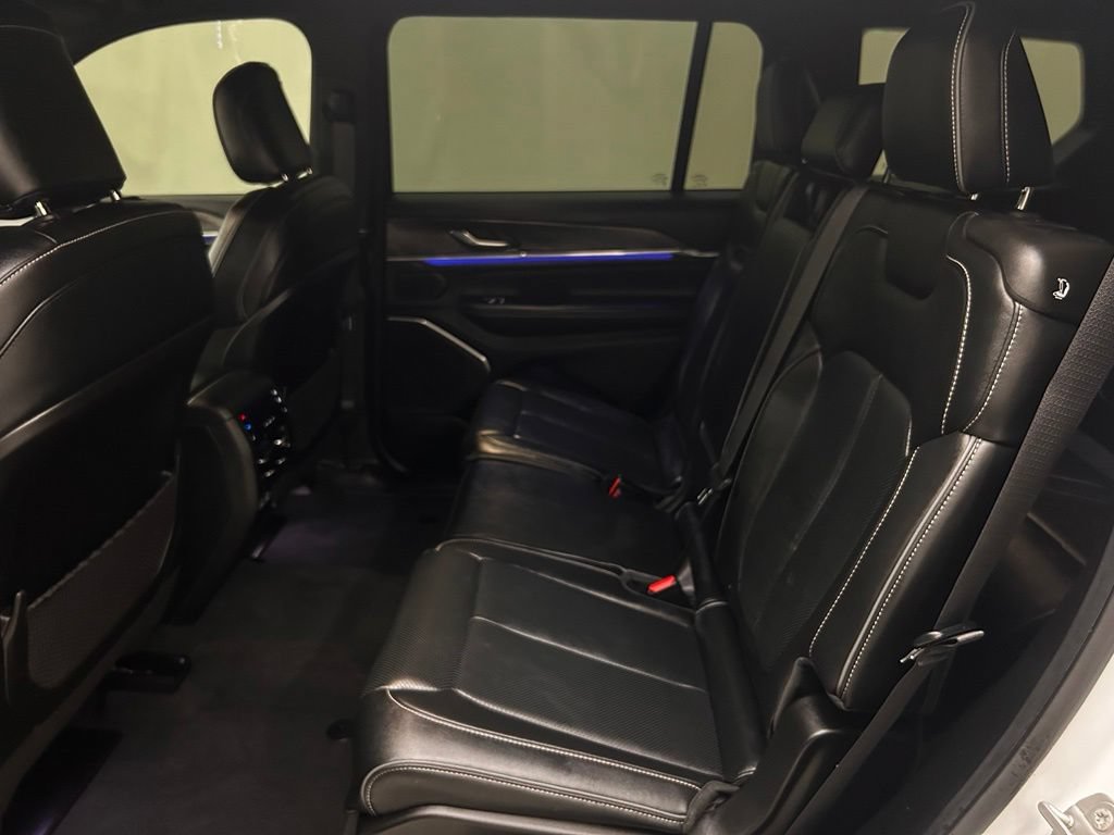 Used 2023 Jeep Grand Cherokee L Overland AWD/4WD image 14