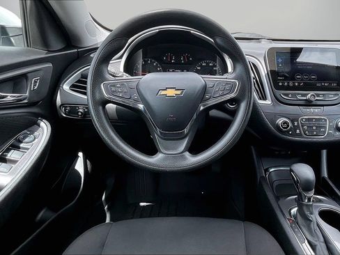 Used 2024 Chevrolet Malibu LT FWD image 12