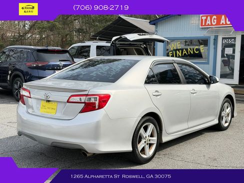 Used 2013 Toyota Camry SE image 7