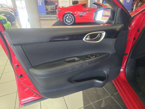 Used 2018 Nissan Sentra SV image 7