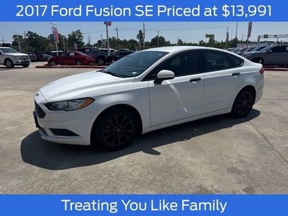 Used 2017 Ford Fusion SE w/ Fusion SE Technology Package