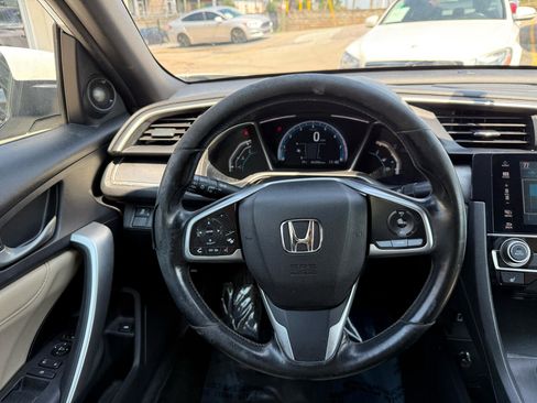 Used 2017 Honda Civic EX-L image 17