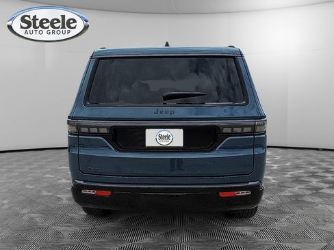 New 2026 Jeep Grand Wagoneer Limited AWD/4WD image 4