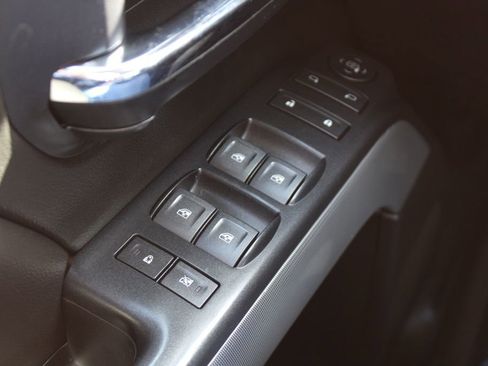 Used 2019 Chevrolet Silverado 2500 LT AWD/4WD image 30