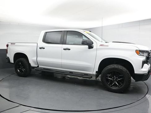 Used 2023 Chevrolet Silverado 1500 LT Trail Boss w/ Protection Package AWD/4WD image 13