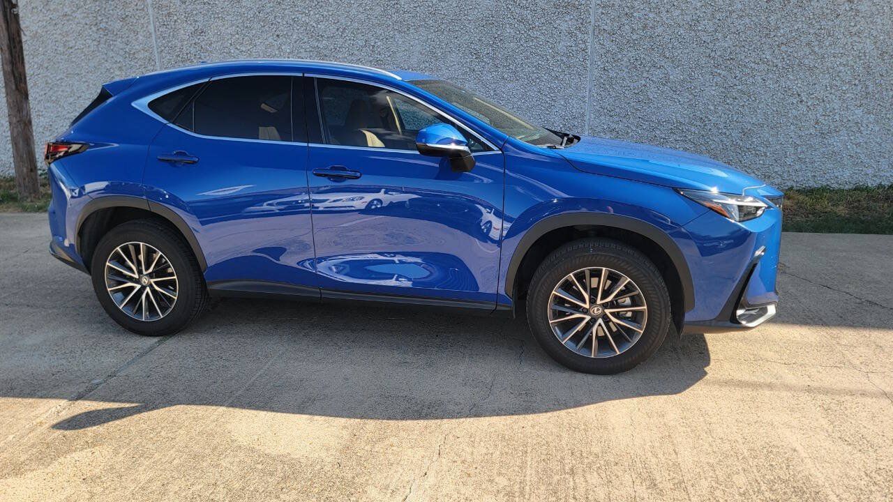 Used 2025 Lexus NX 250 FWD w/ Accessory Package (2T) image 6