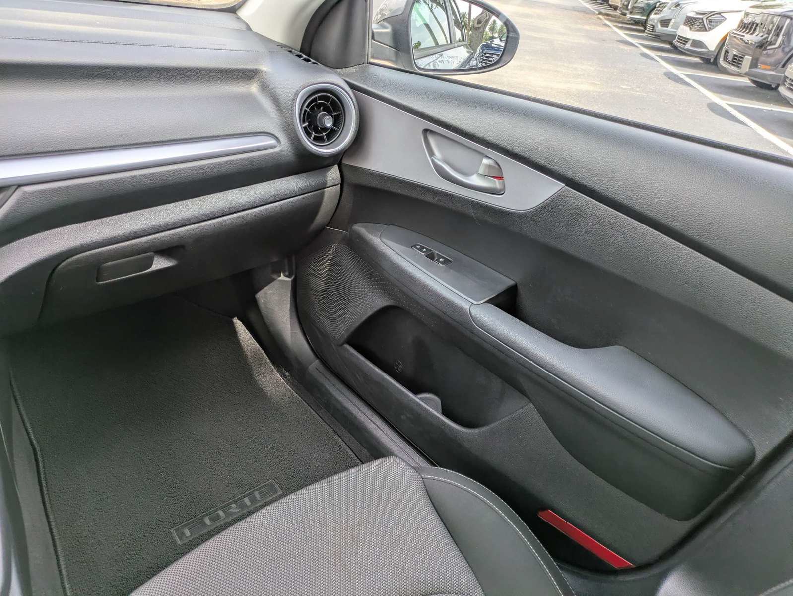 Certified 2024 Kia Forte LXS FWD image 13