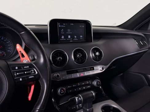 Used 2018 Kia Stinger GT AWD/4WD image 19