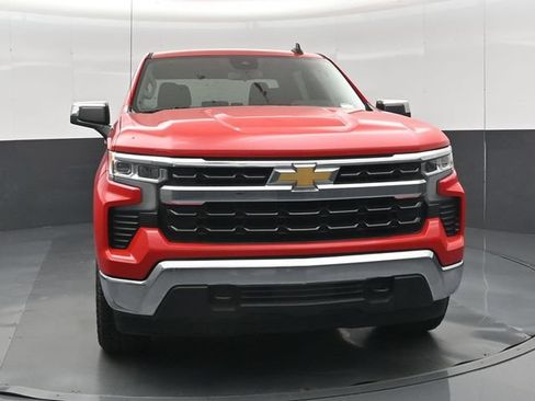 Used 2022 Chevrolet Silverado 1500 LT AWD/4WD image 32