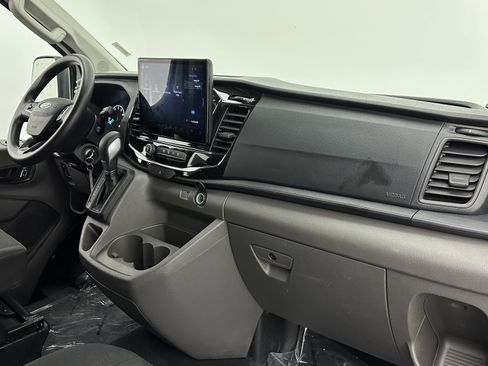 Used 2023 Ford Transit 350 XLT image 28