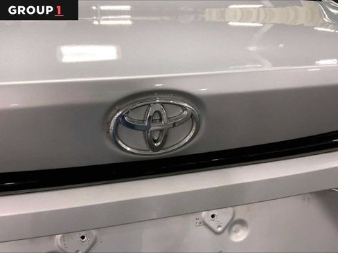 Used 2025 Toyota Corolla LE FWD image 31