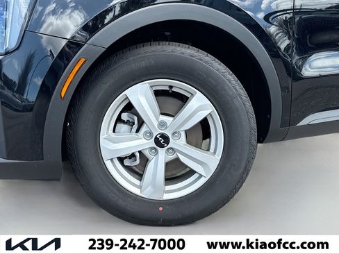 New 2026 Kia Sorento LX FWD image 39