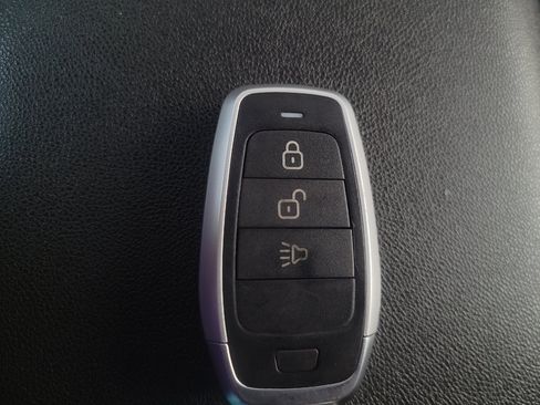 Used 2019 Chevrolet Equinox LT FWD image 32