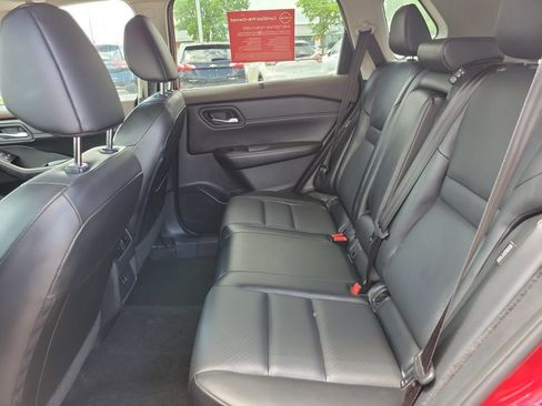 Used 2023 Nissan Rogue SV w/ SV Premium B Package AWD/4WD image 15