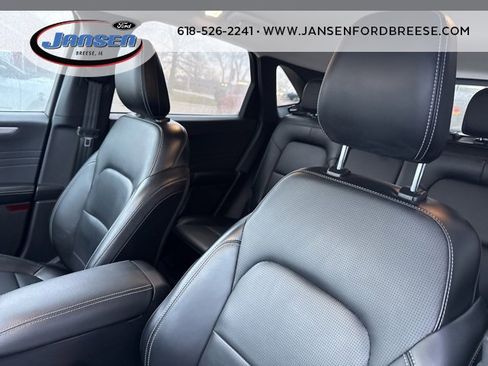 Used 2023 Ford Escape Platinum image 10