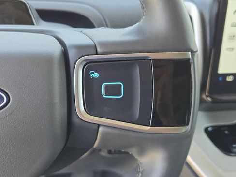 Used 2025 Ford Expedition Max Active AWD/4WD image 18