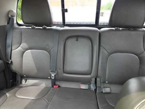 Used 2015 Nissan Frontier PRO-4X w/ Pro-4x Luxury Package AWD/4WD image 25