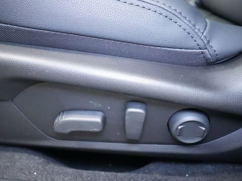 Used 2026 Subaru Outback Premium image 16