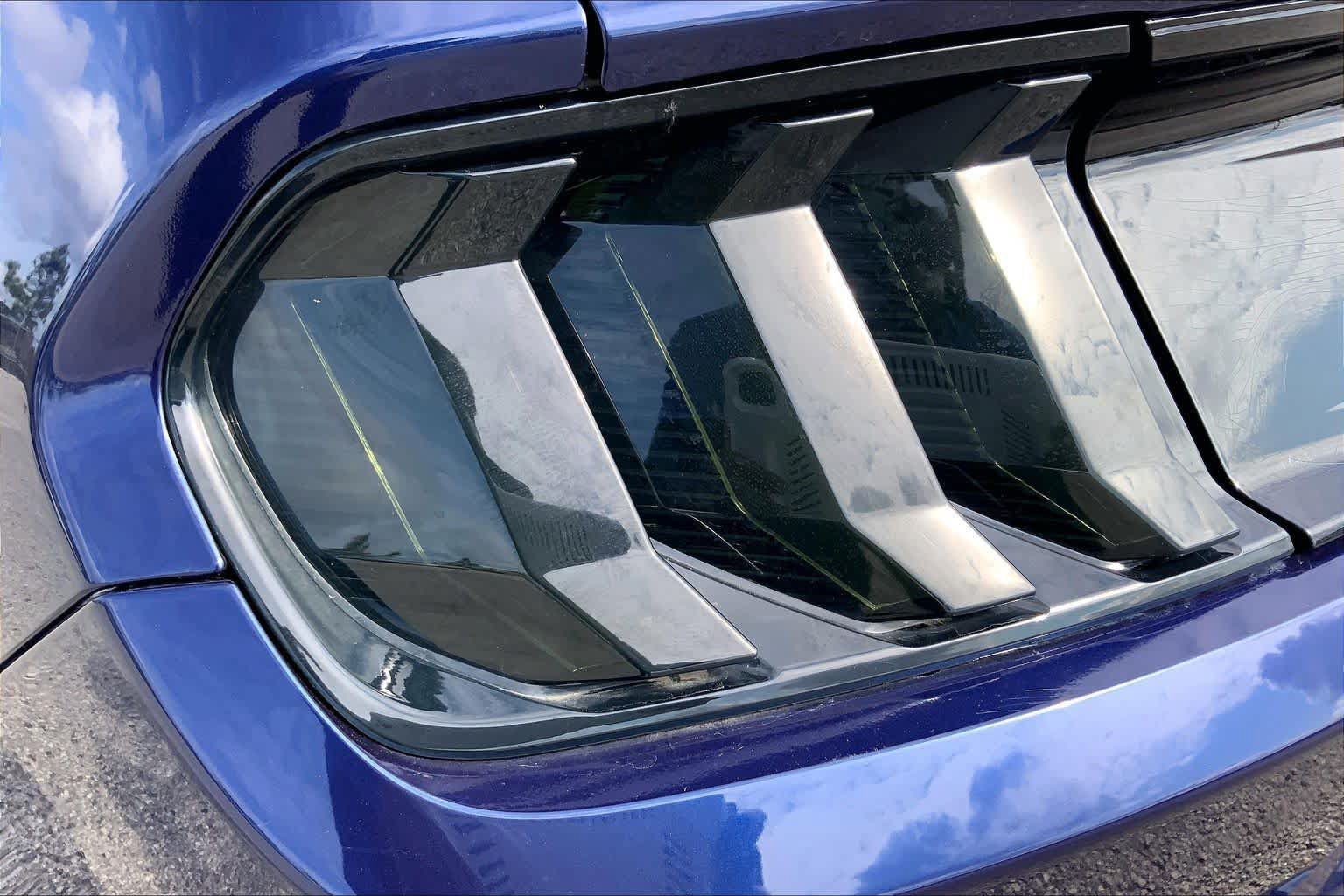 Used 2019 Ford Mustang GT w/ Black Accent Package RWD image 28