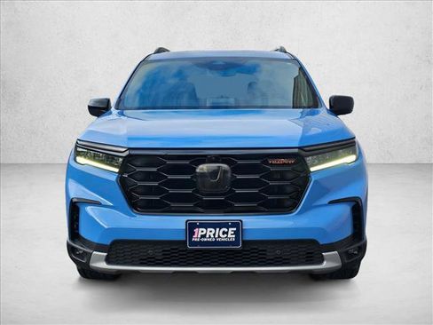 Used 2023 Honda Pilot TrailSport image 8