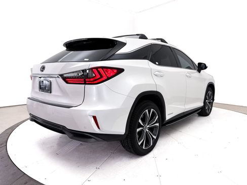 Used 2019 Lexus RX 450h AWD w/ Navigation Package image 18