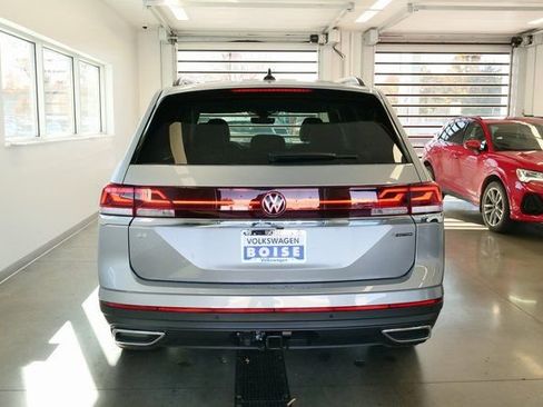 New 2026 Volkswagen Atlas SE image 5