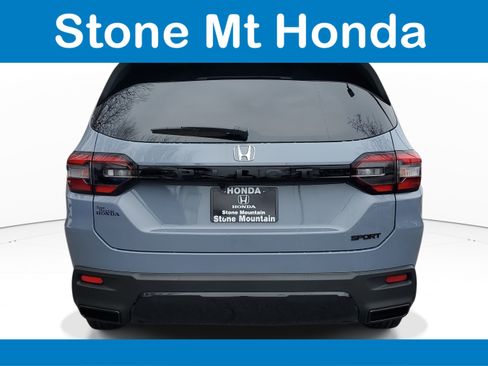 New 2026 Honda Pilot Sport image 5
