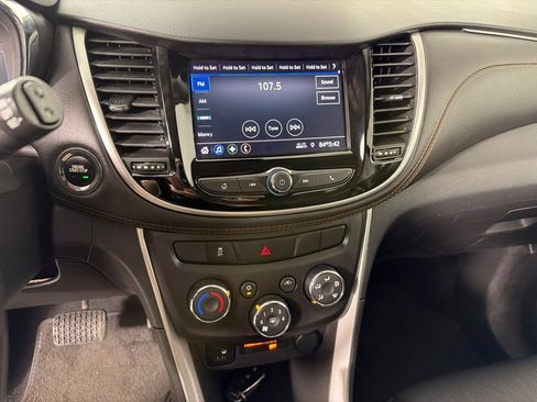 Used 2022 Chevrolet Trax LT w/ Driver Confidence Package image 15