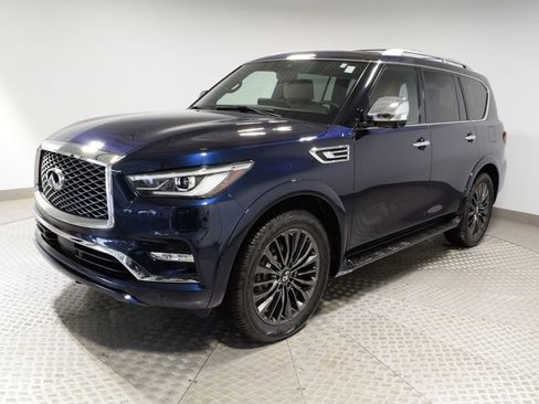 Used 2023 INFINITI QX80 Sensory w/ All-Season Package AWD/4WD image 13