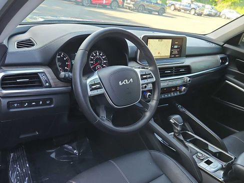 Used 2022 Kia Telluride EX w/ EX Premium Package AWD/4WD image 28