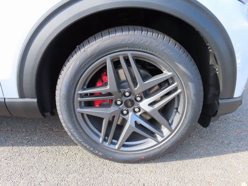 New 2026 Ford Explorer ST w/ Sun And Sound Package image 7