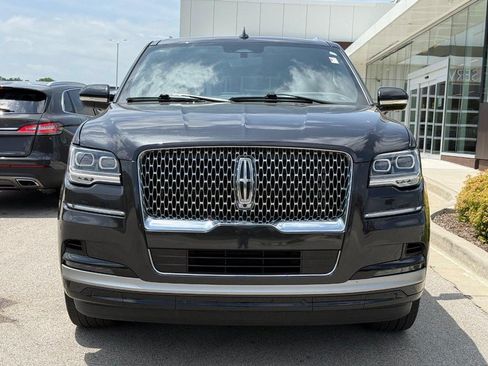 Certified 2024 Lincoln Navigator Reserve AWD/4WD image 11