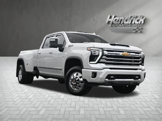 Used 2025 Chevrolet Silverado 3500 High Country w/ High Country Premium Package AWD/4WD video 2