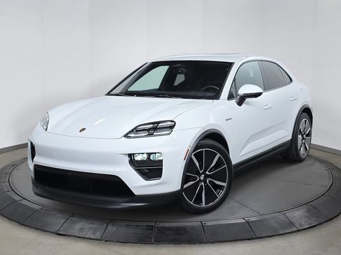 Certified 2025 Porsche Macan Electric image 1