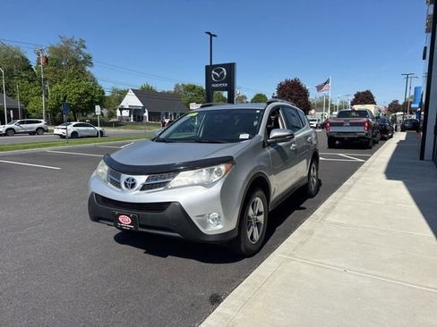 Used 2015 Toyota RAV4 XLE AWD/4WD image 6