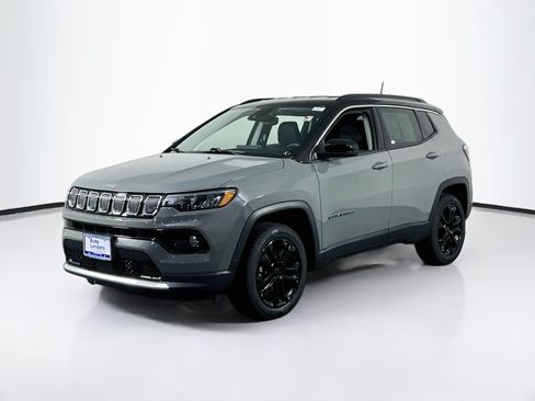 Used 2022 Jeep Compass Limited AWD/4WD image 1