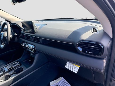 New 2025 Honda Pilot EX-L image 24
