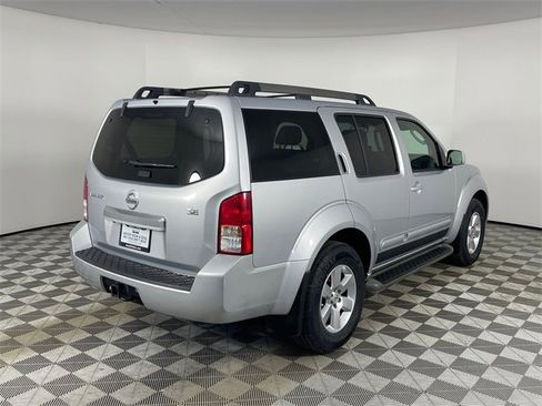 Used 2008 Nissan Pathfinder SE image 23