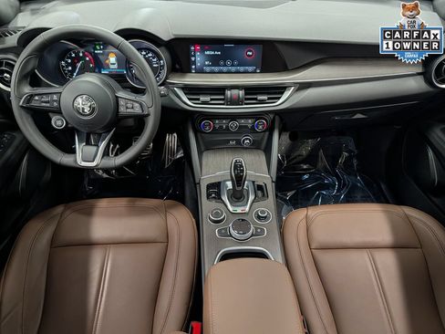 Used 2023 Alfa Romeo Stelvio Ti AWD/4WD image 24