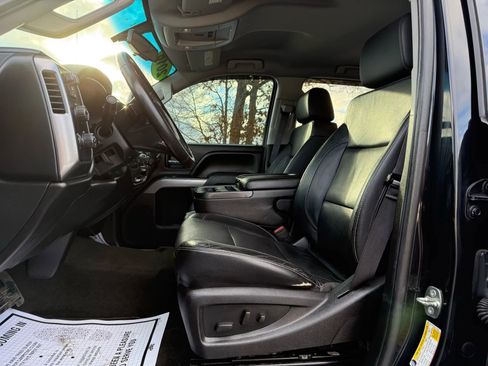 Used 2016 Chevrolet Silverado 2500 LT w/ Midnight Edition image 10