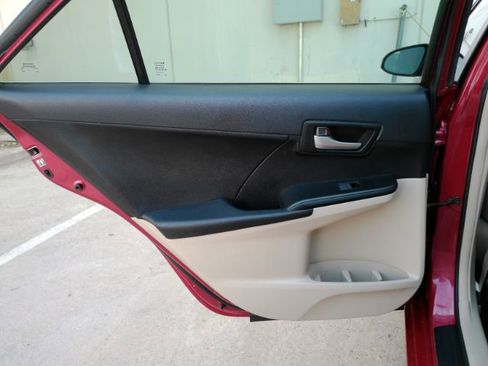 Used 2012 Toyota Camry LE FWD image 15