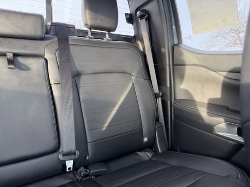 Used 2025 Ford Ranger Lariat w/ FX4 Off-Road Package image 14