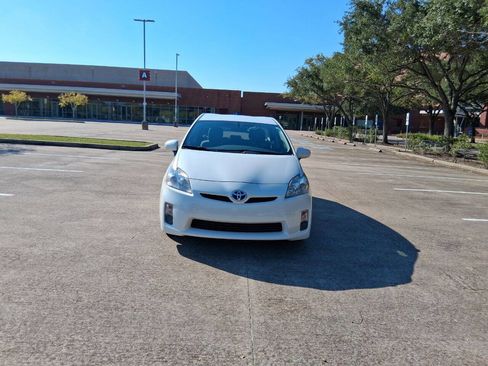 Used 2011 Toyota Prius Three w/ Navigation Pkg image 6