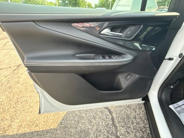 Certified 2024 Chevrolet Blazer EV LT AWD/4WD image 18