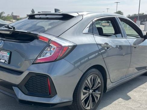 Used 2017 Honda Civic EX image 4