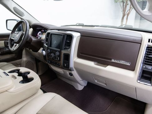Used 2019 RAM 1500 Laramie w/ Convenience Group RWD image 12