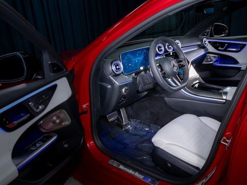 Certified 2025 Mercedes-Benz C 300 Sedan image 10