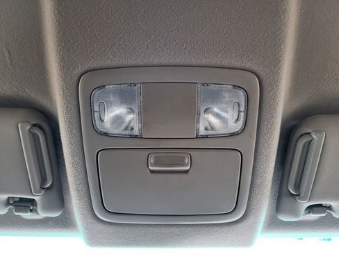 Used 2004 Toyota 4Runner SR5 RWD image 20